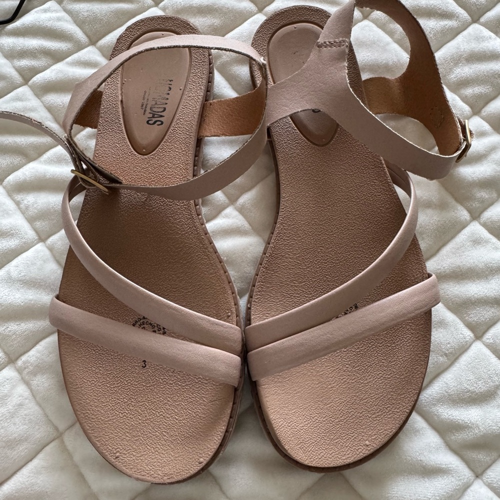 Stylish Women's Beige Strappy Sandals